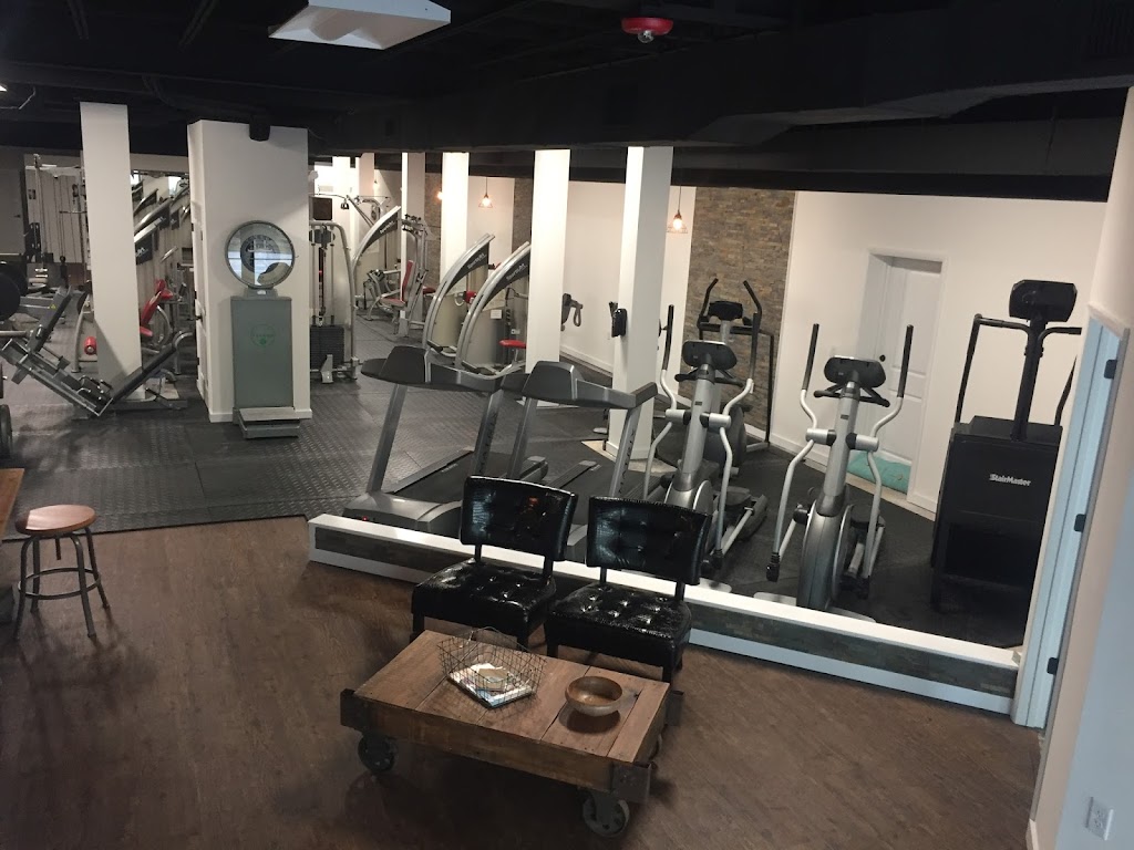  Holly Becks Body Culture