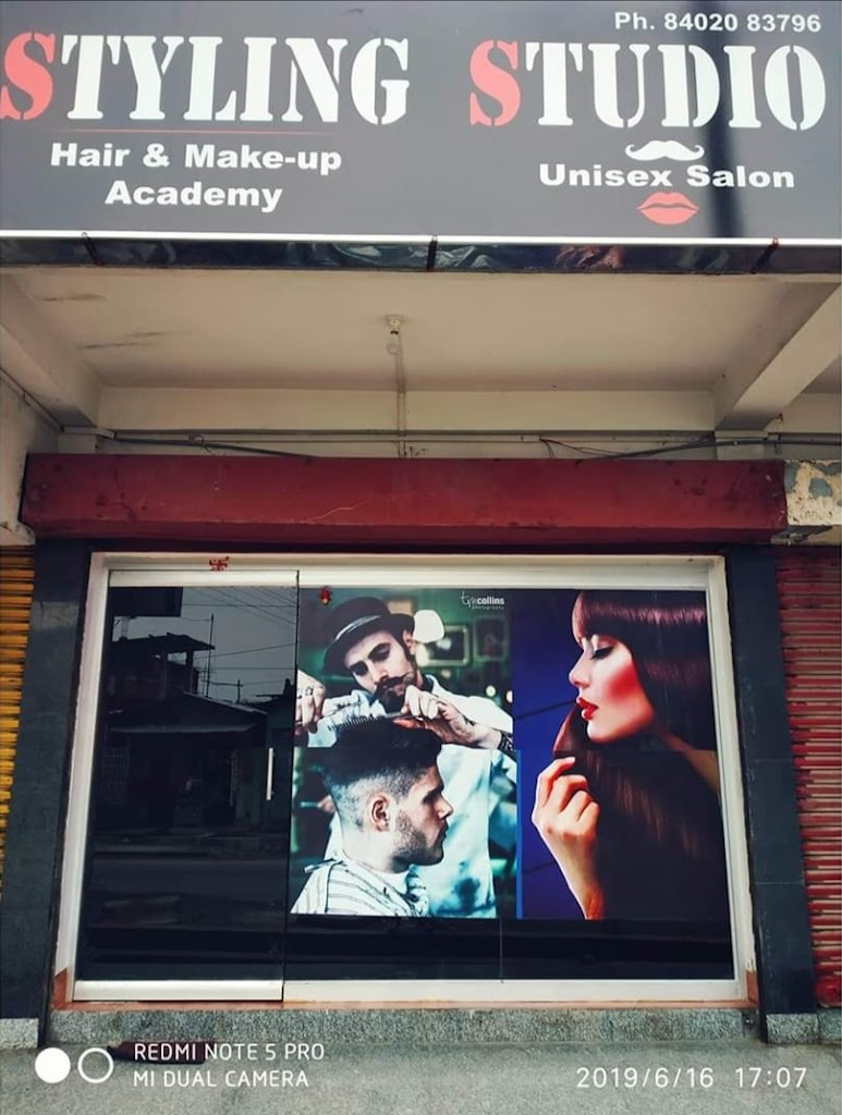 Styling Studio Unisex Salon Hair And Makeup Academy