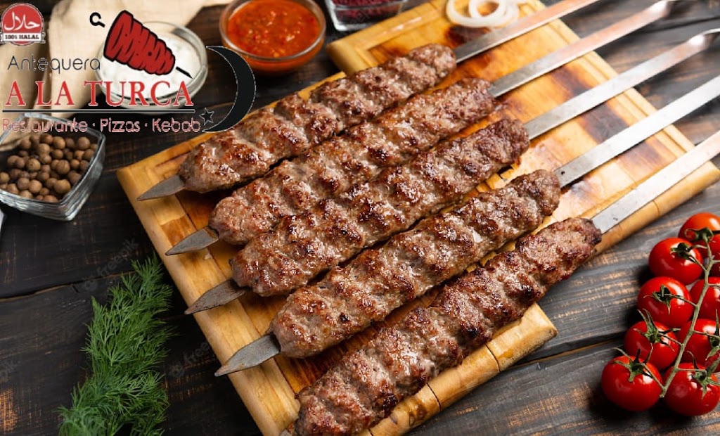 Antequera a la turca Restaurante Pizza Kebab — Comida y bebida