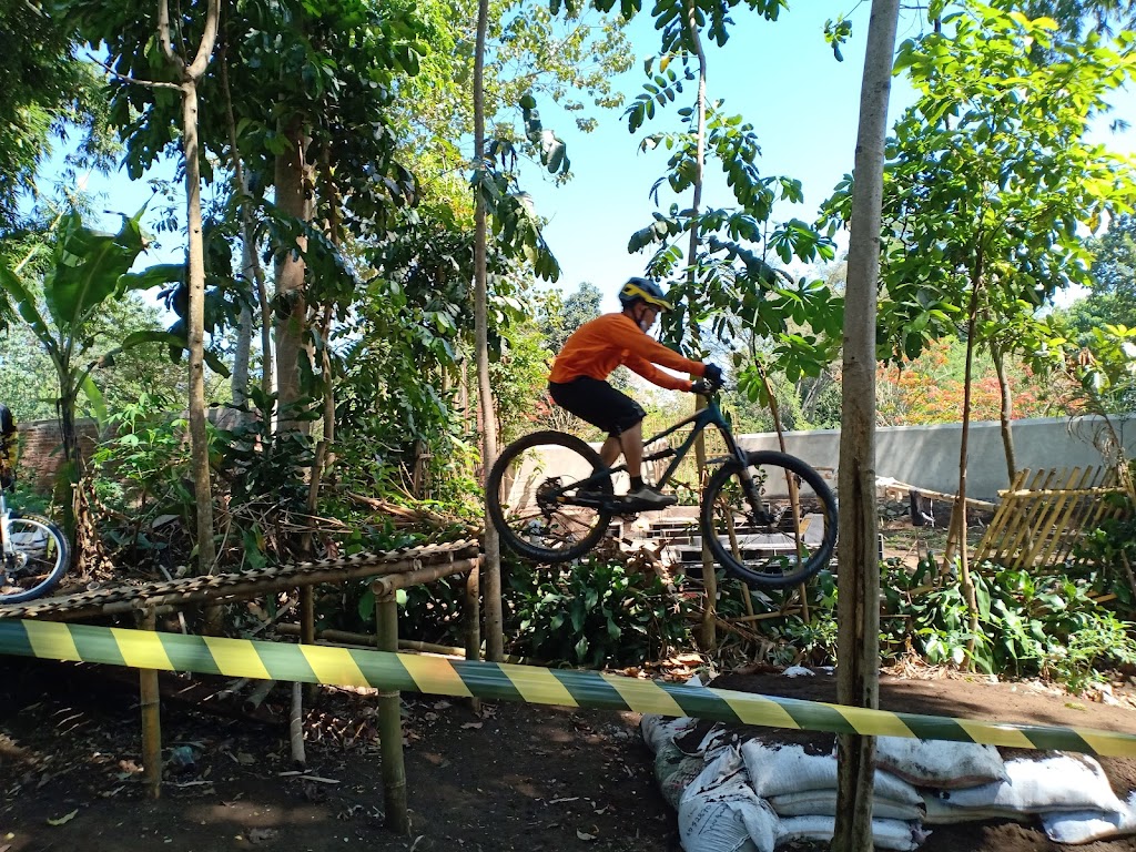 HIGHFIELDS Bike Park Camp and Resto