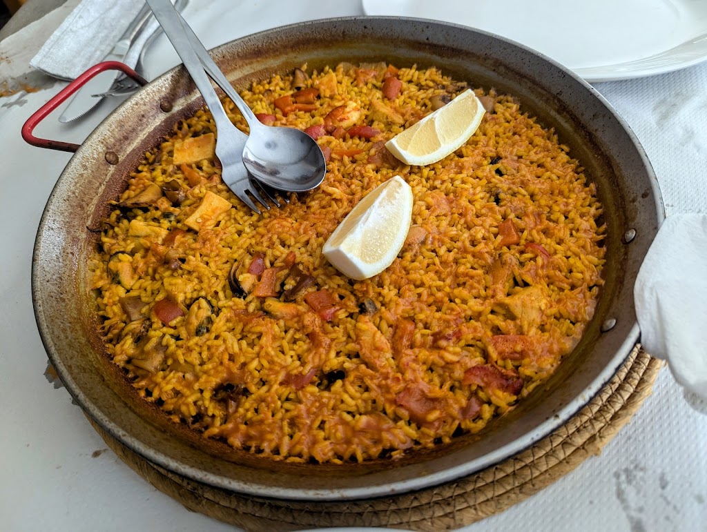 Restaurante Romantica. — Paella
