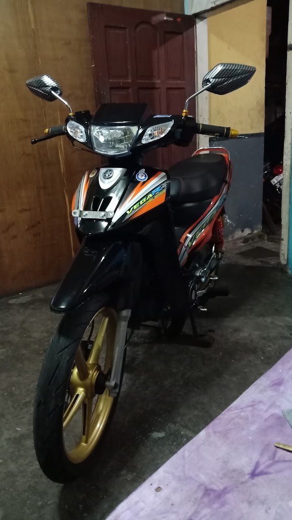 Boby bengkel mobil dan motor