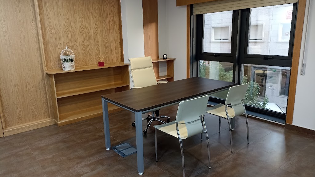 Centro de negocios Porrino. Alquiler de oficinas todo incluido. Renting oficinas. Ayuda a pymes y negocios..