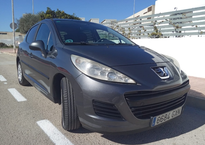 Habaneras Cars — Hatchback