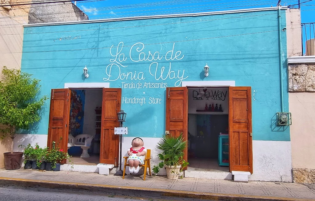 La Casa de Donia Way