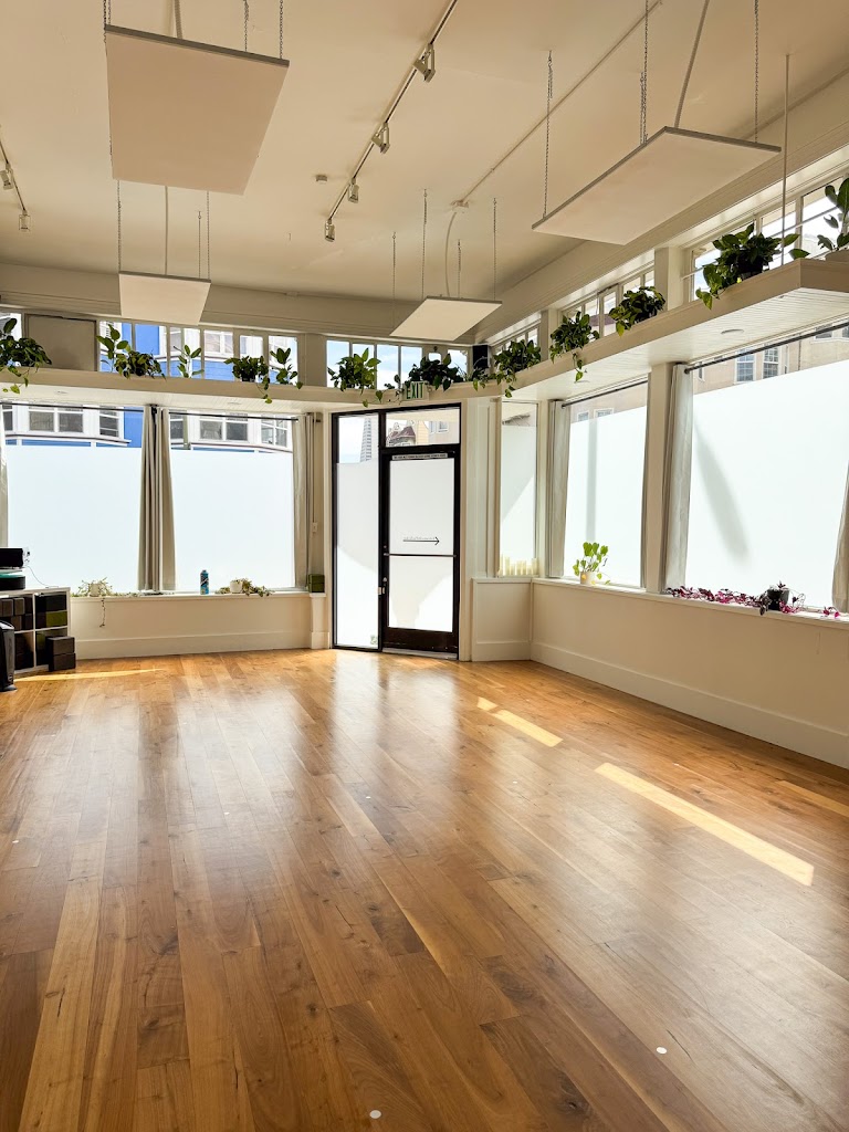  Nob Hill Yoga