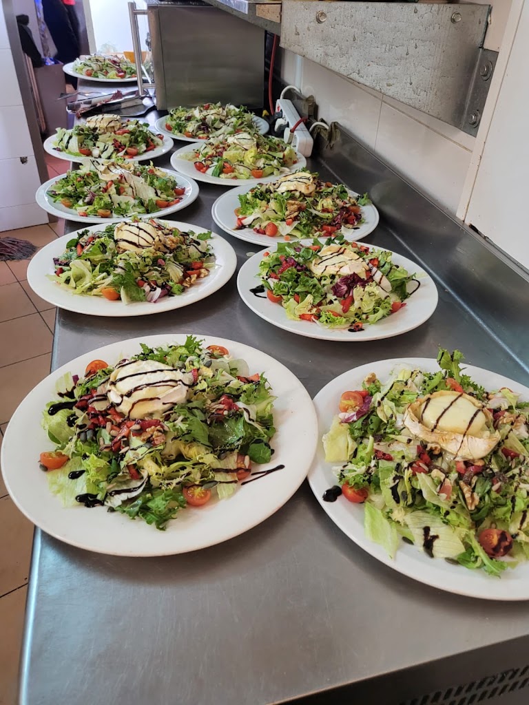 Braseria de Sarria — Comida y bebida