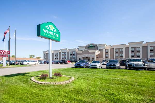 Wingate by Wyndham Detroit Metro Airport - Hotel in Romulus , United States of America