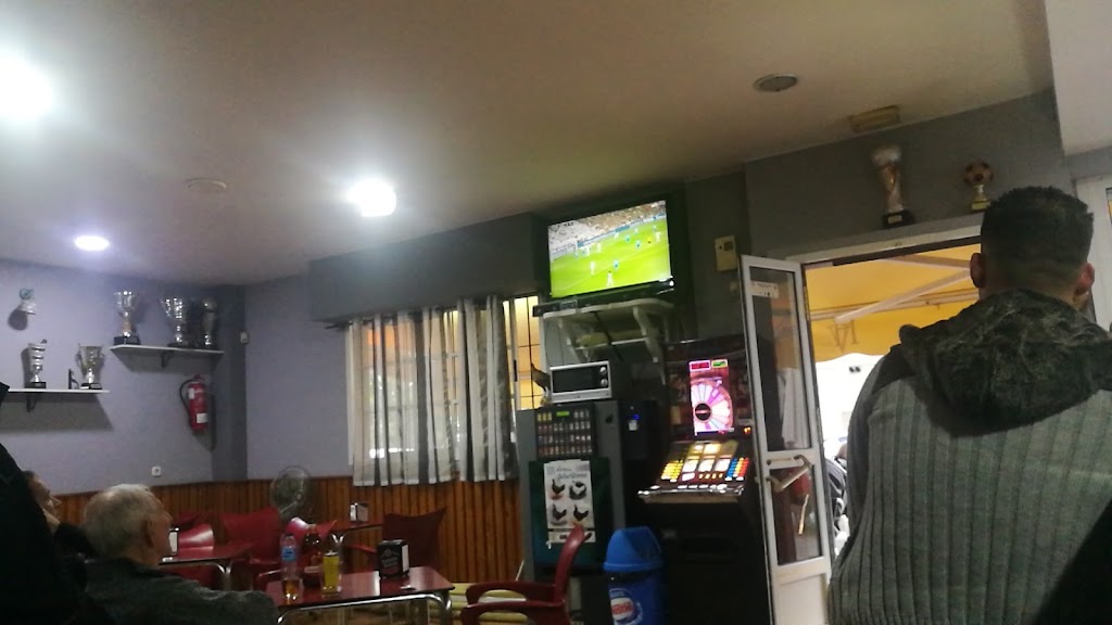 BAR HNOS. VILLALBA — Ambiente