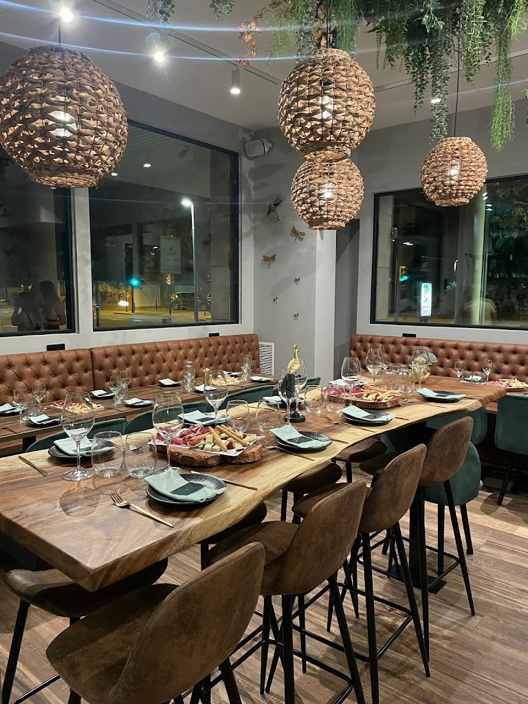 Kaprixo Restaurant (@kaprixo_restaurant) — Ambiente