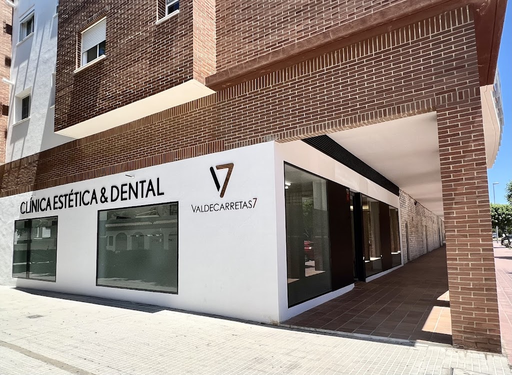 Clinica Dental & Estetica Valdecarretas 7
