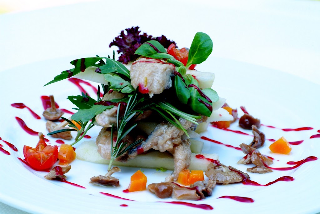 Restaurant MOT — Comida y bebida