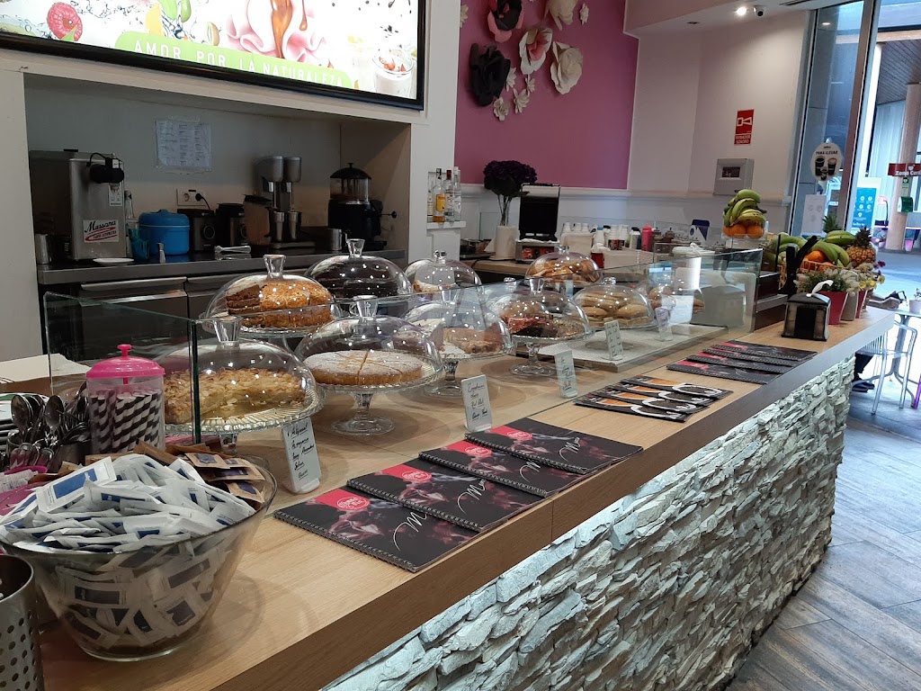 Mamma Mia Gelateria Caffetteria — Comida y bebida