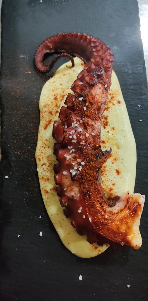 Nueva Venta Maria — Comida y bebida