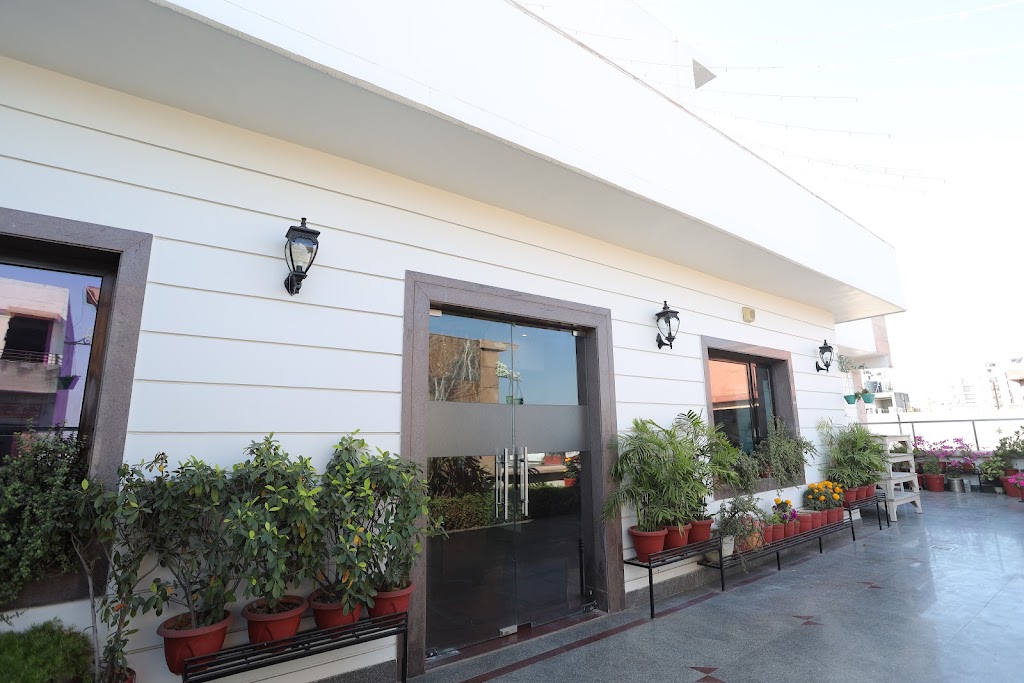 Leela Grande Hotel
