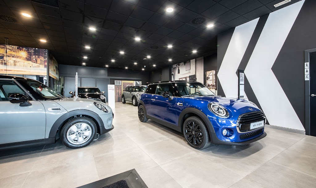 MINI Barcelona Premium Sant Boi — Del propietario