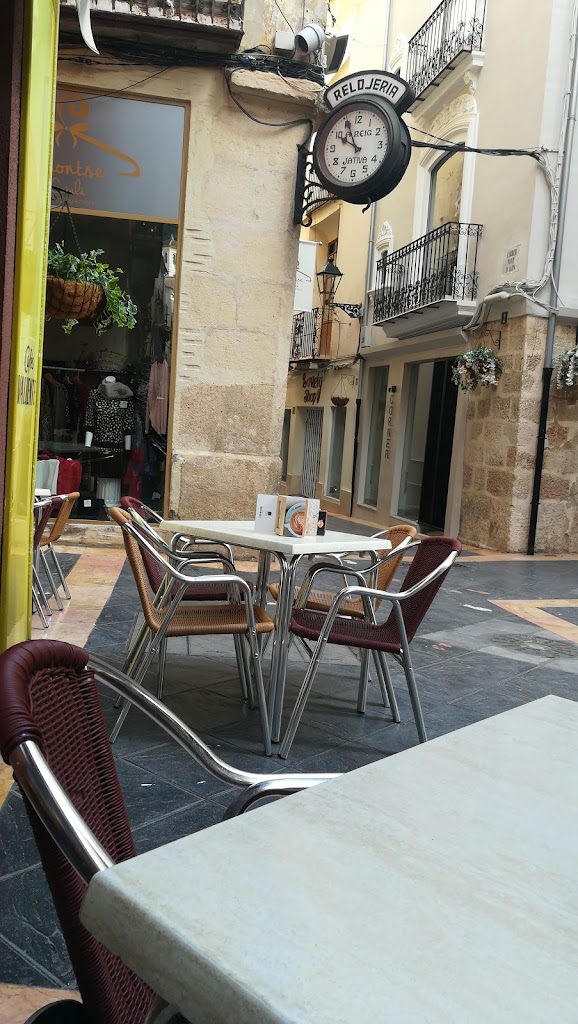 Cafes Valiente Xativa — Ambiente