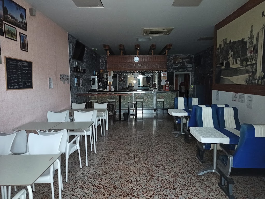 El bodegon Latino — Ambiente