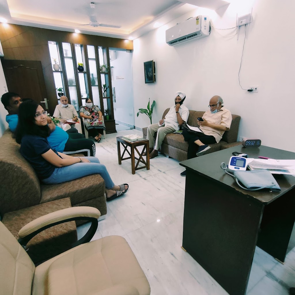 Dr. Devendra's Heart Clinic | Best DM Cardiologist Shalimar Bagh Delhi | ECG, echo, TMT, Stress echo center – By owner in Delhi, Delhi