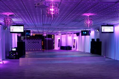  Jam Box Fitness Lounge