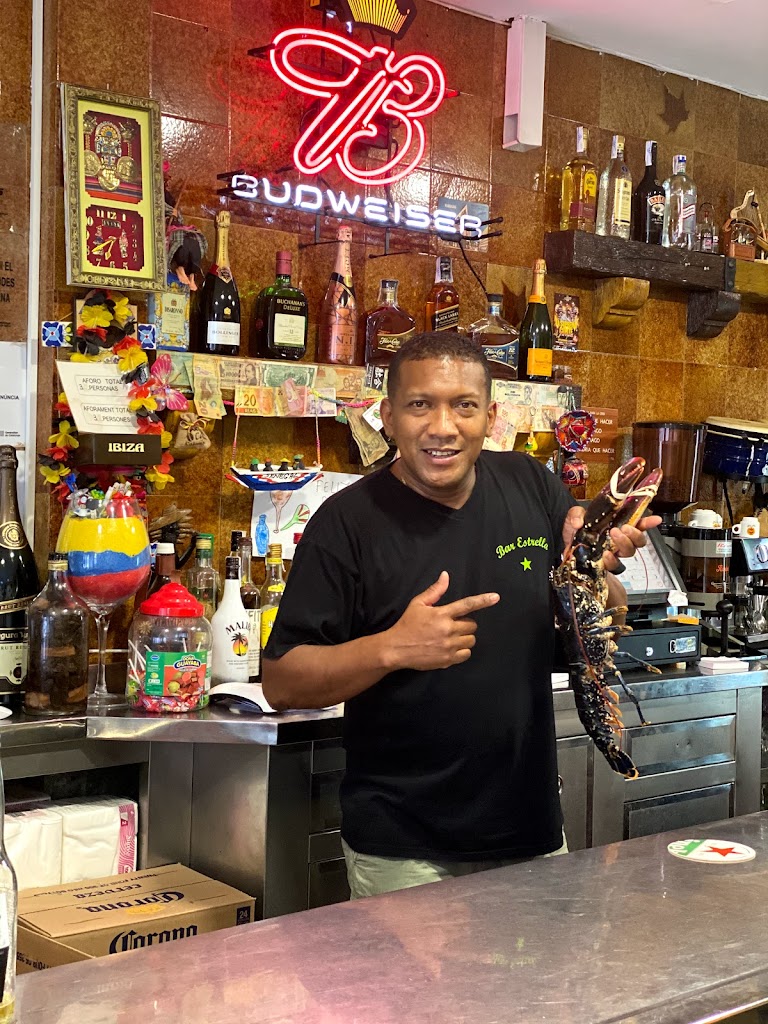 Bar Estrella Comida Latina — Ambiente