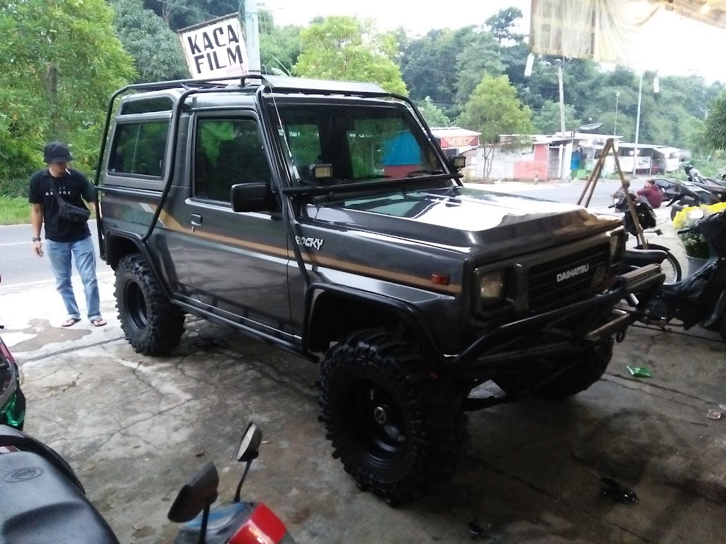 Kaca film mobil kedungarum kuningan