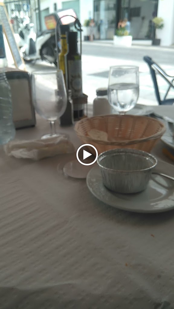 Bar La Taberna — Videos