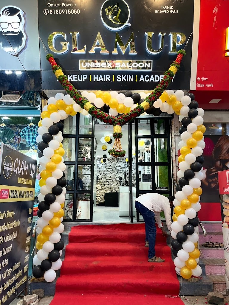 Glam Up Unisex Saloon