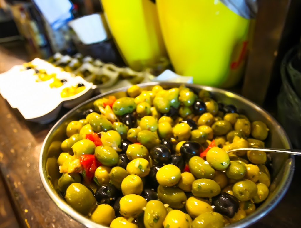 Pizzeria Boccalino Fomento — Comida y bebida