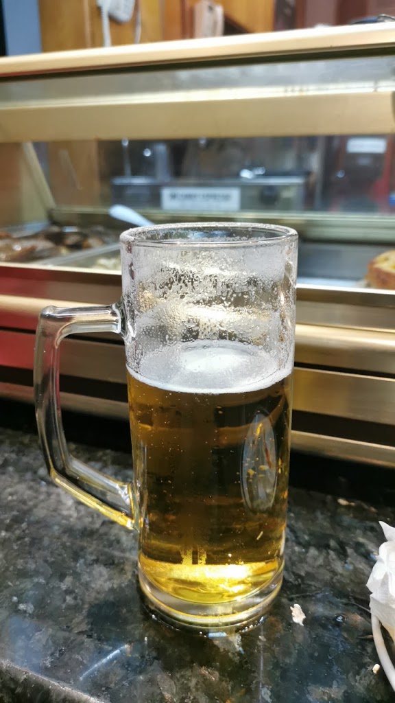 Bar ATHENAS — Comida y bebida