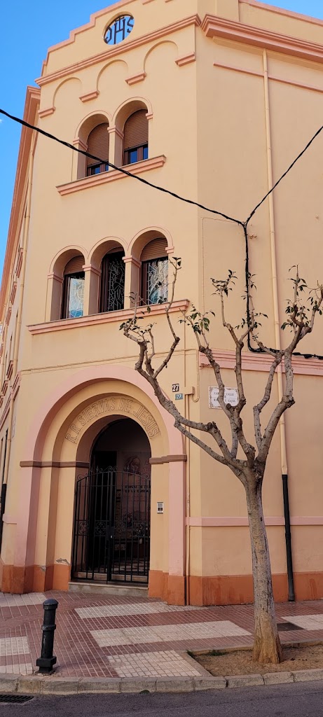 Siervas de Jesus de la Caridad — Exterior
