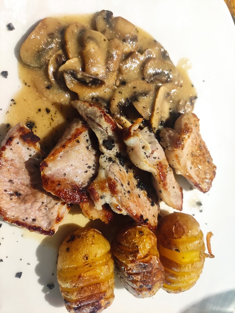 Al Plato Maria - Restaurante Villafranca del Castillo — Caracol