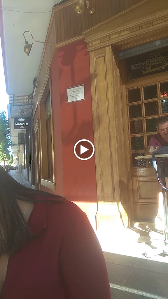 Cafeteria Cerveceria Almirante Nelson — Videos