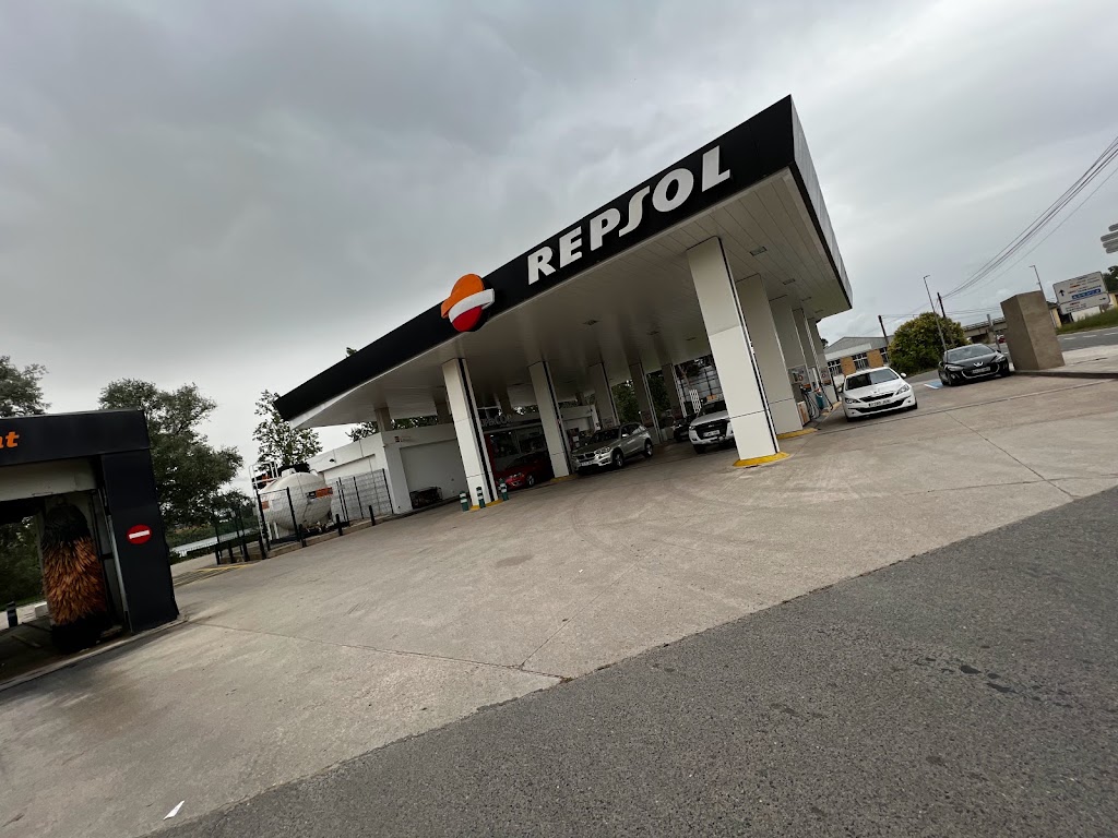 Estacion de Servicio Repsol — Exterior