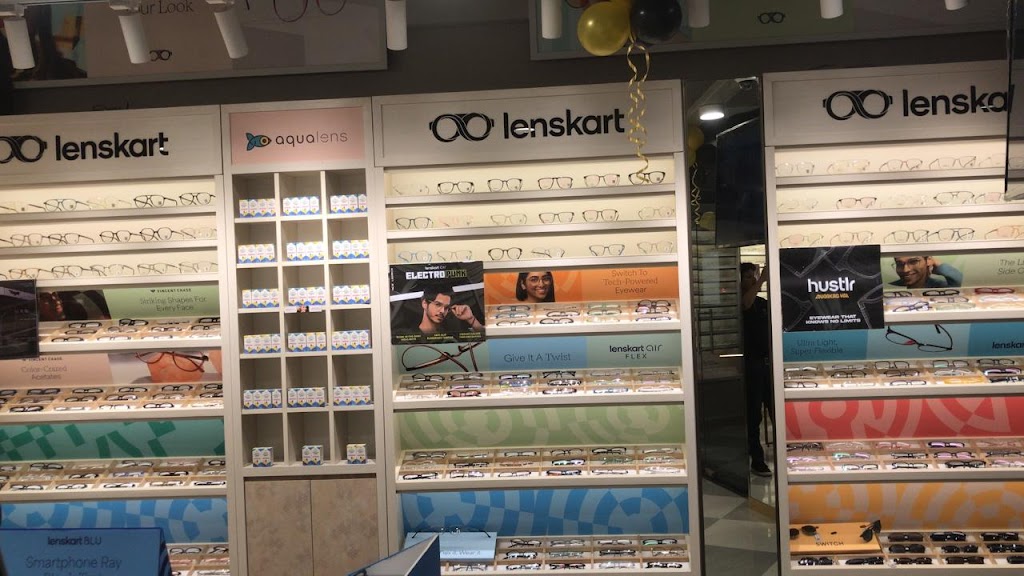 Lenskart Com At Mavdi Rajkot