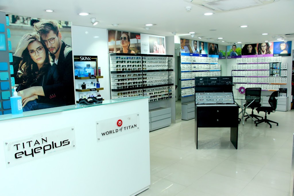 Titan Eye At Cc Chowk Haridwar