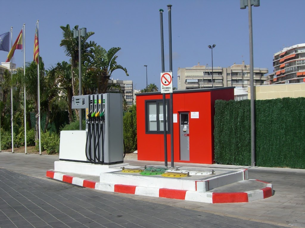 Gasolinera Marina Miramar