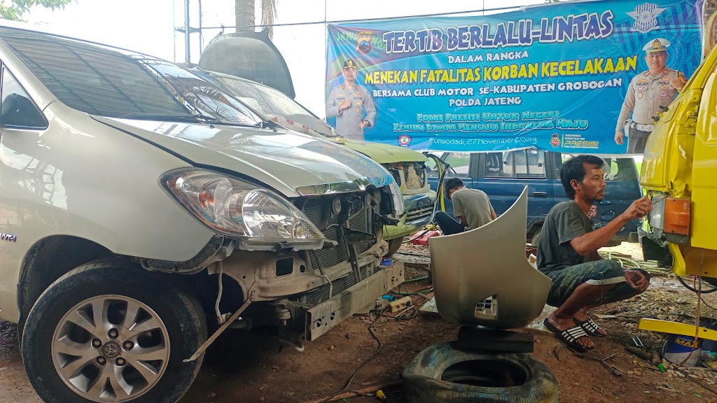Bengkel cat mobil tholin jaya las 2