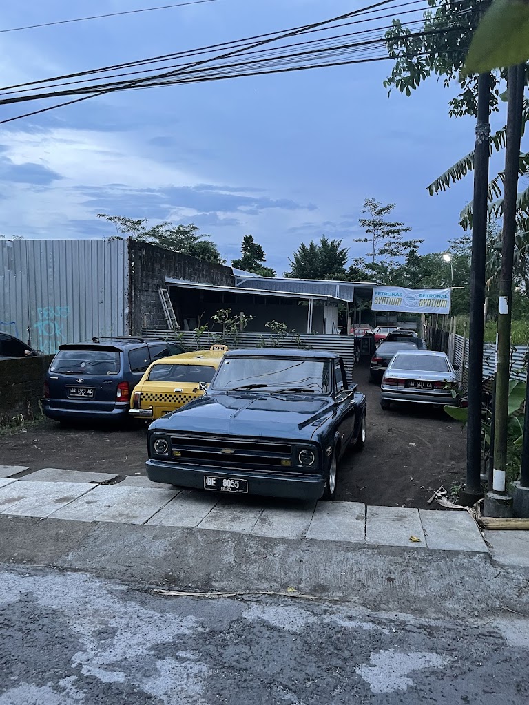 Bengkel Mobil Putra Iman