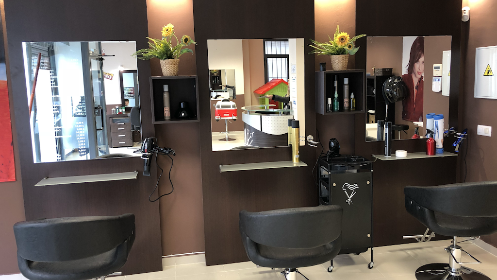 Arias Peluqueros (peluqueria, estetica y barberia)