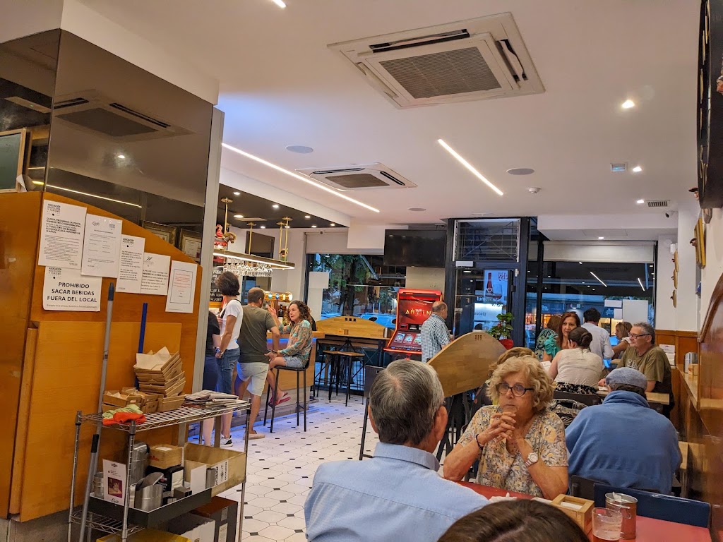 Chelsy GastroBar — Ambiente