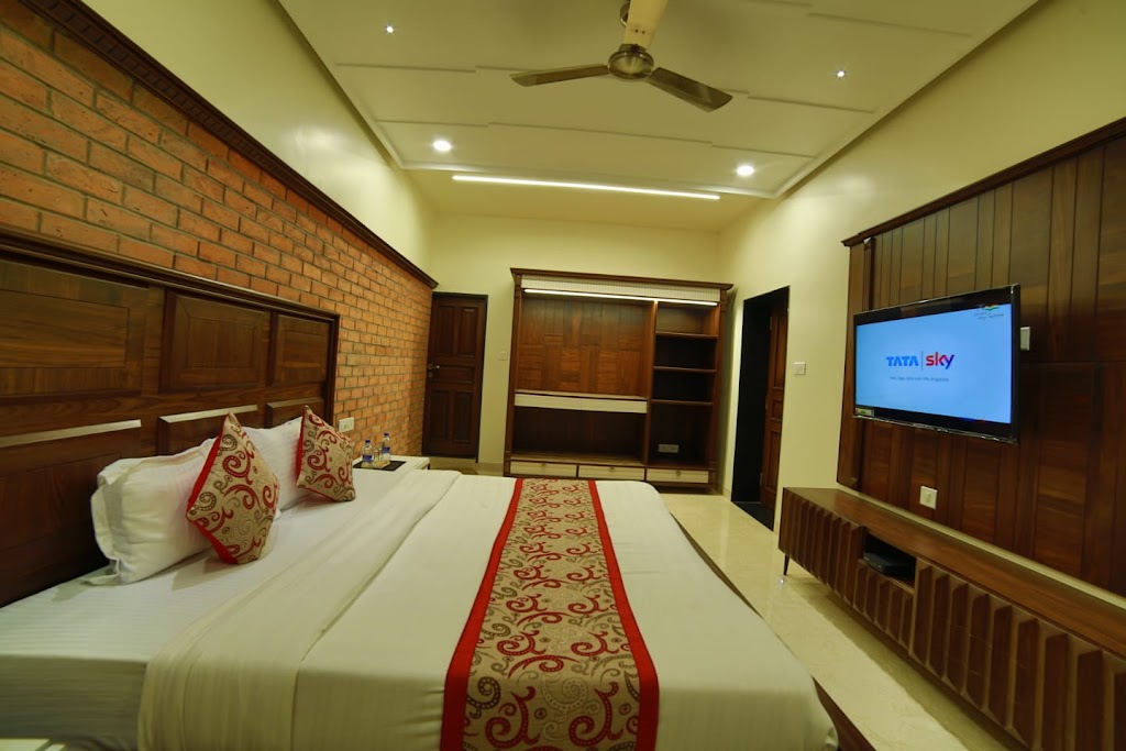 Mid Town Inn Nakki Lake 500 Metter