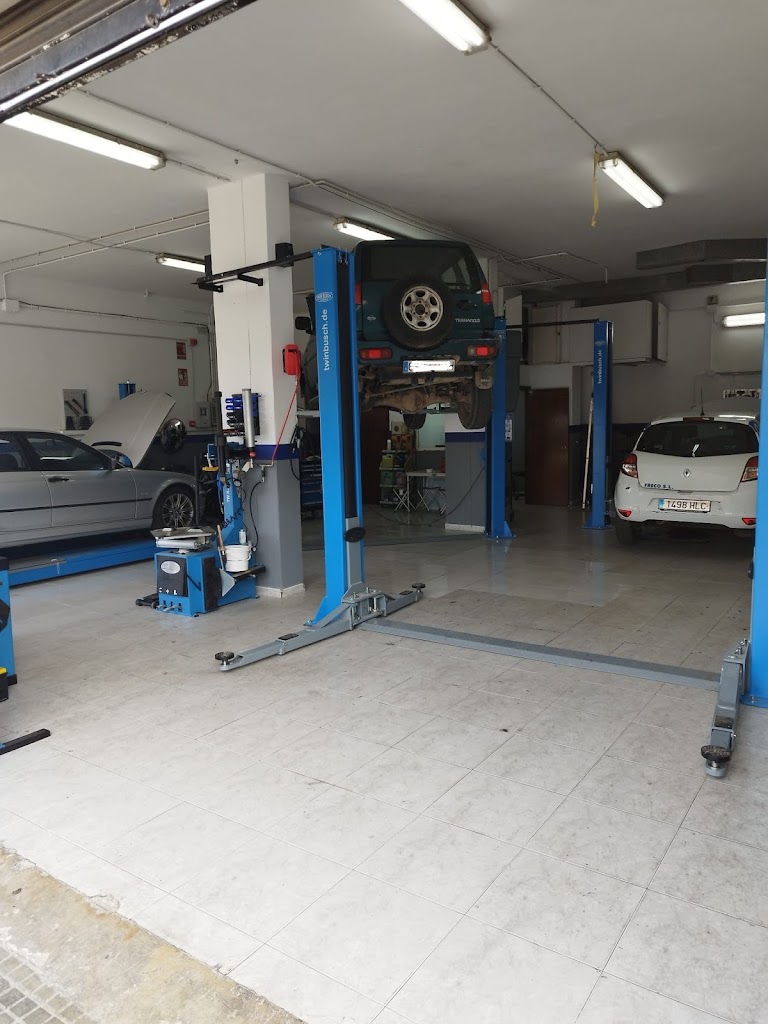 Taller R&R — Interior
