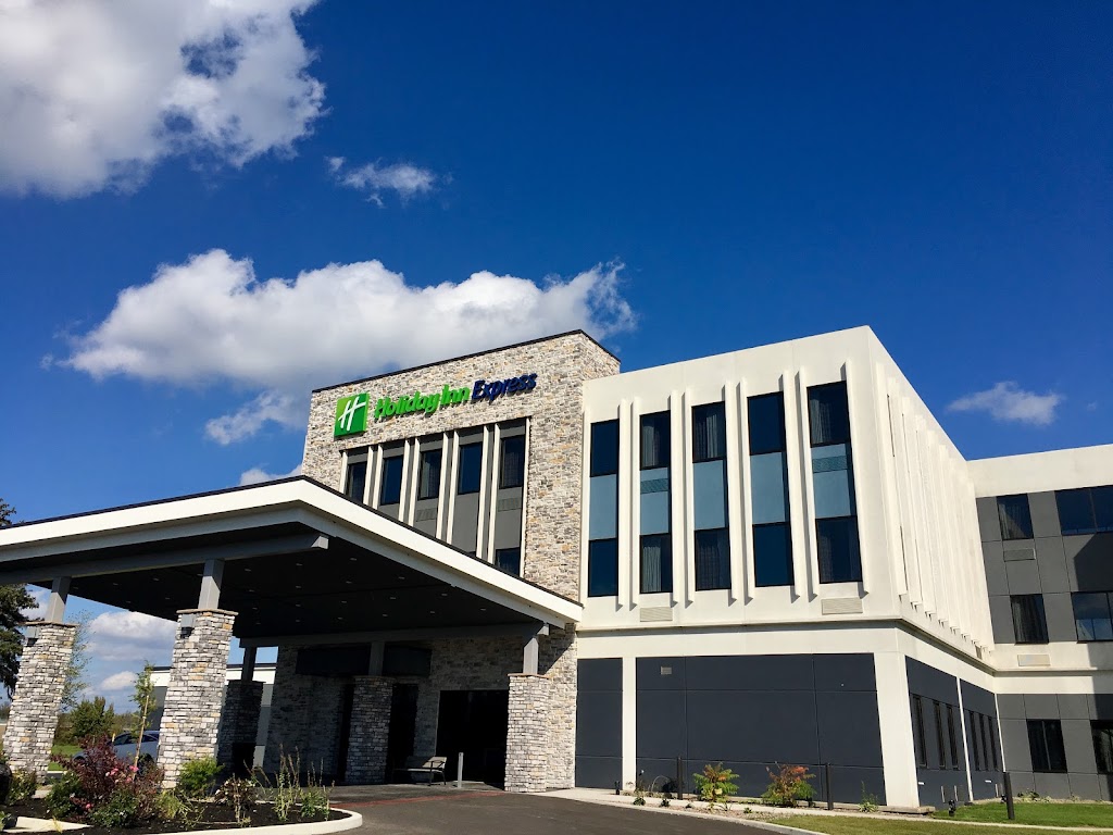 Holiday Inn Express Grand Island - Niagara Falls, an IHG Hotel - Hotel in Grand Island , United States of America