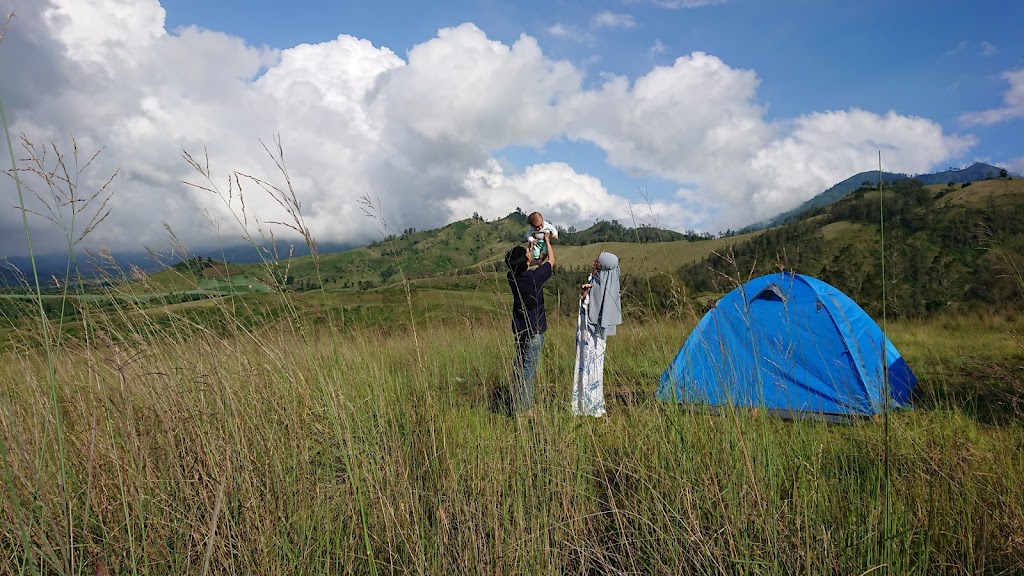 Homesick Adventure (Toko & Rental Alat Camping Outdoor Activity Jawa Timur)