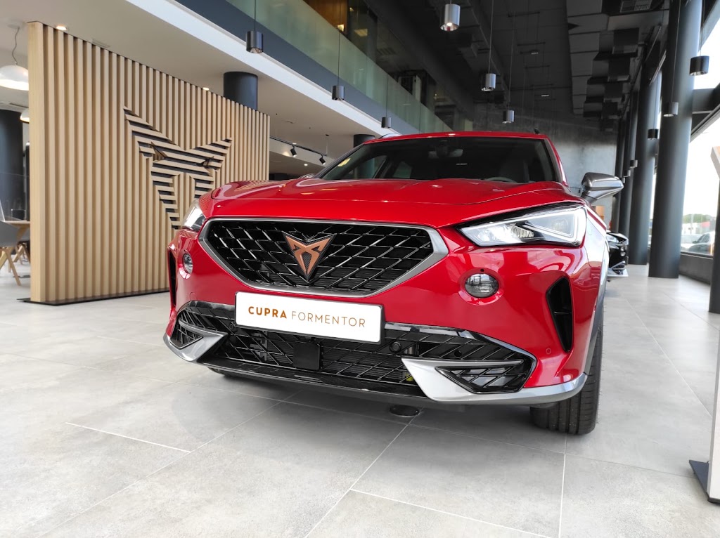 Concesionario Oficial CUPRA en Santander - Hercos Colindres S.L — Interior