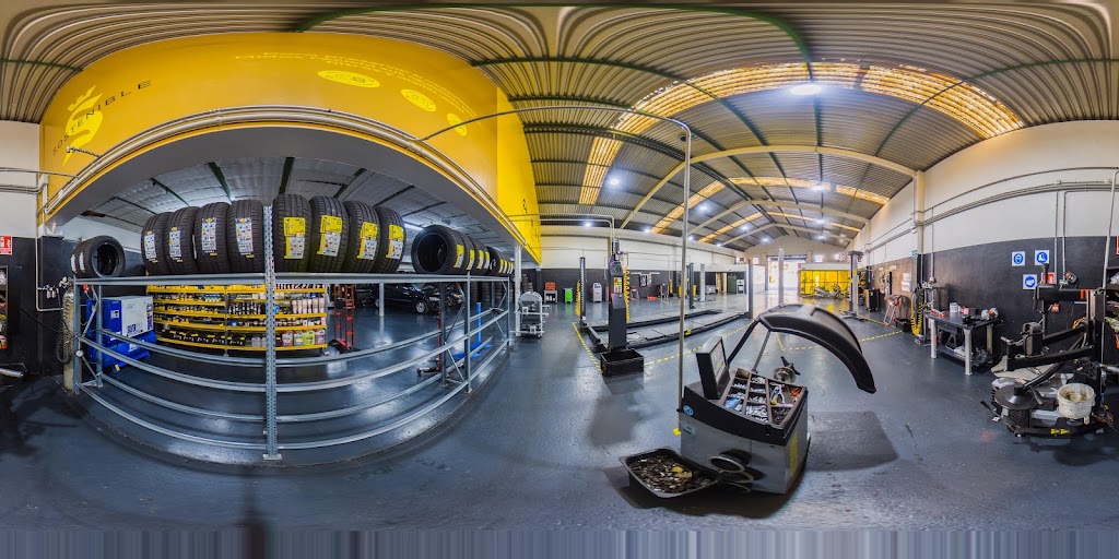 Midas FUENGIROLA/Camino Viejo de Coin — Interior