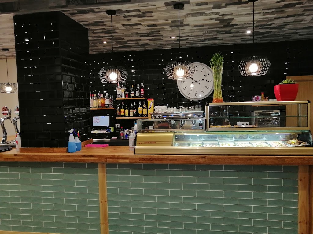 BAR RESTAURANTE PUERTO CATARROJA — Ambiente