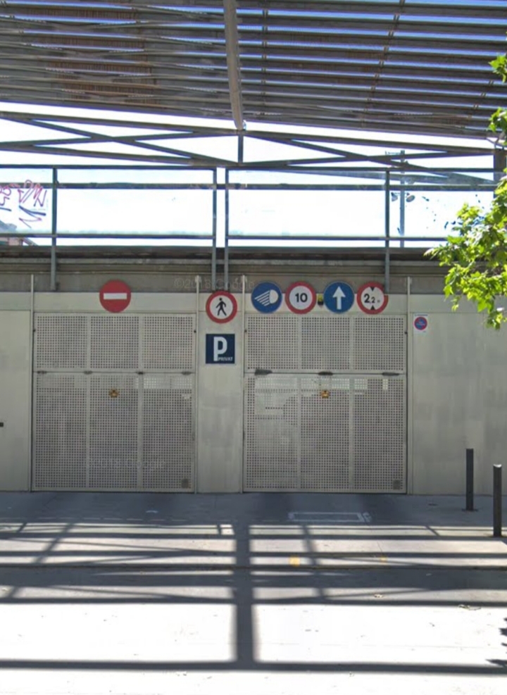 Parking Av. Salvador Espriu