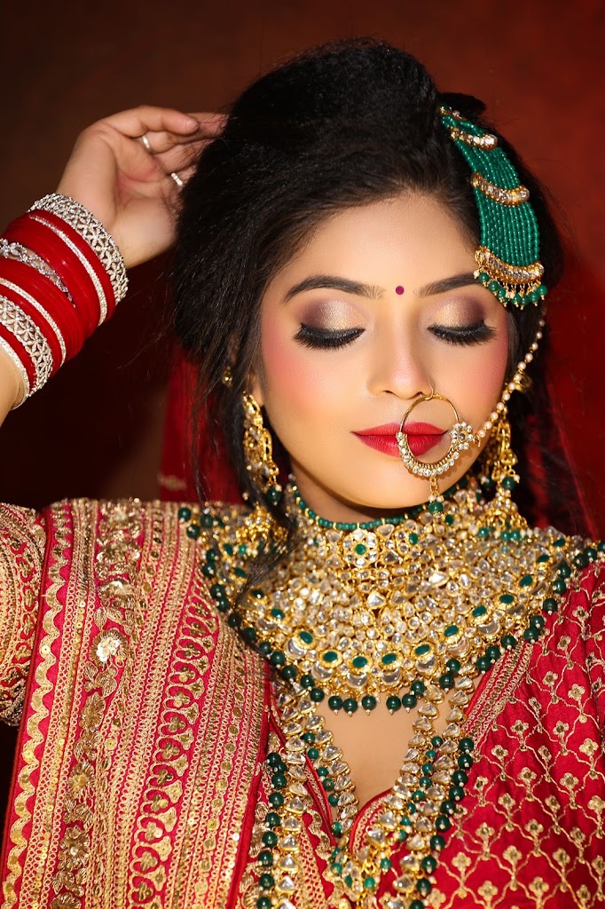 Monsoon Salon Pro Best Beauty Salon In Noida